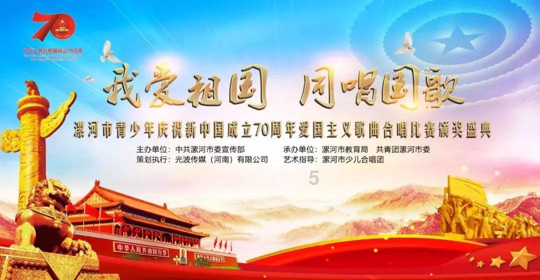 可爱啄木鸟逃脱